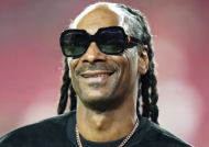 Snoop Dogg回应Crypto Ball表演后的反弹：“你不能贬低我”；