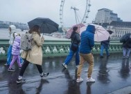 英国天气状况堪忧，远程地图显示本月晚些时候将有暴雨覆盖英国